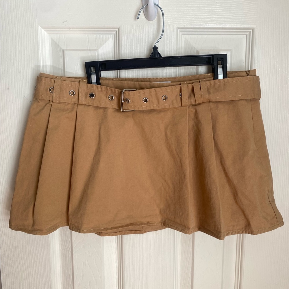 Superdown Tan Belted Skirt
